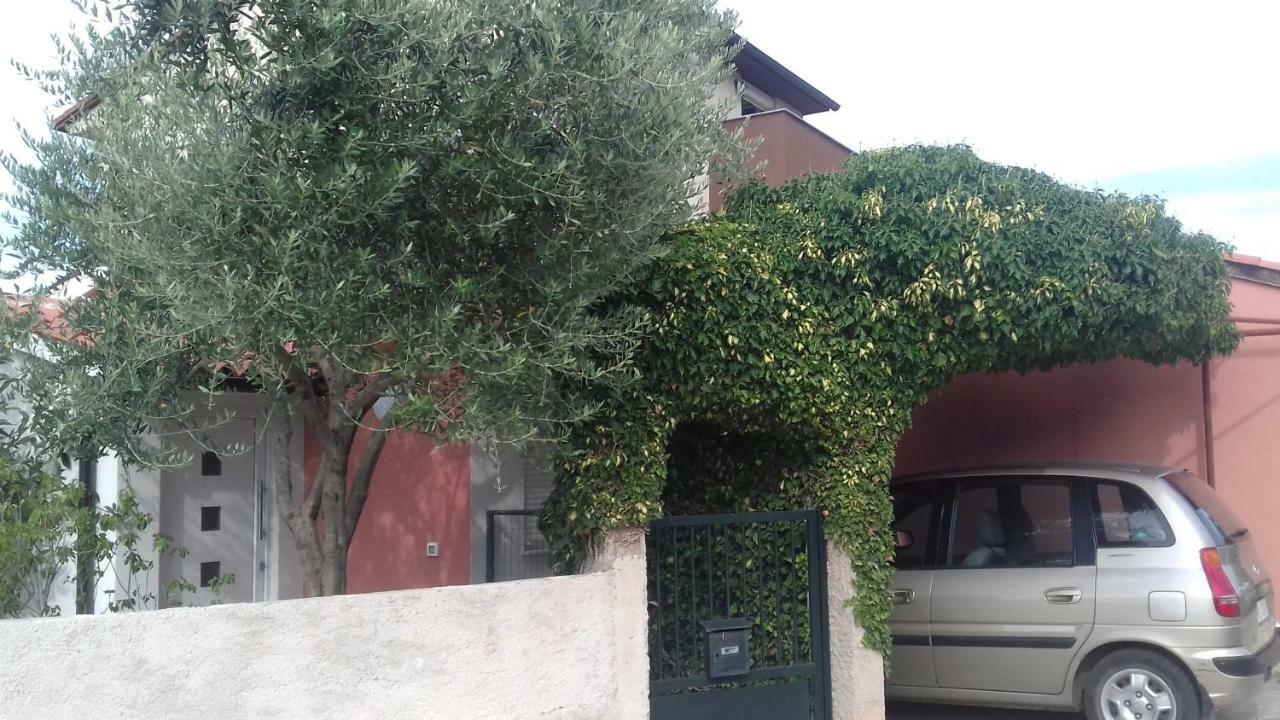 Tili Apartment Pula Exterior foto